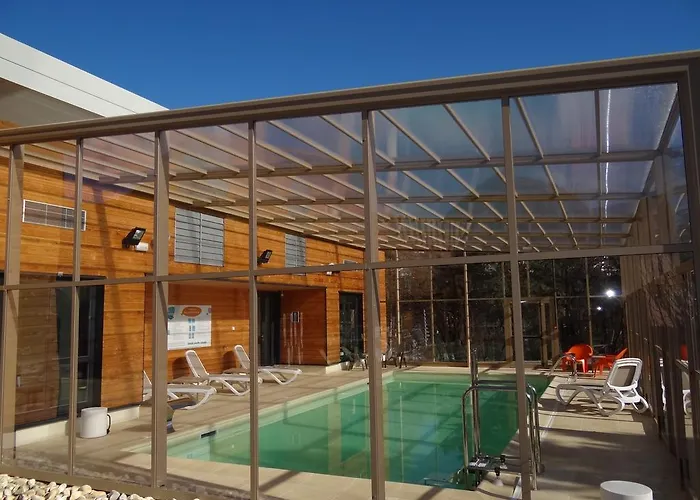 ホリデーパーク Vvf Plaine D'alsace Strasbourg オベルネ