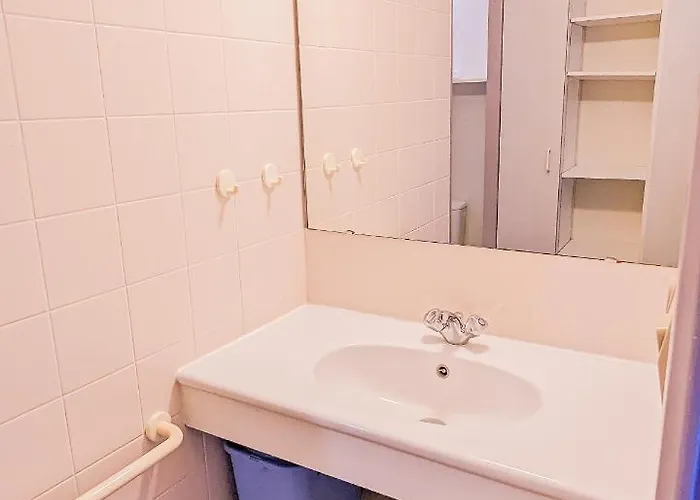 Vvf Plaine D'alsace Strasbourg ホリデーパーク オベルネ