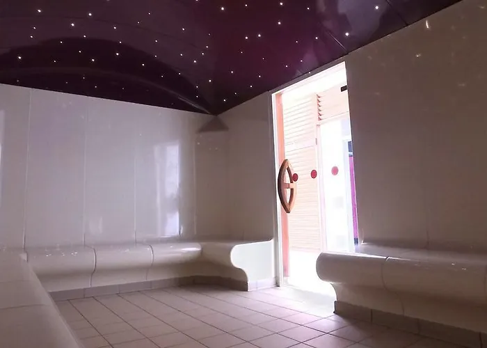 Vvf Plaine D'alsace Strasbourg 3* オベルネ