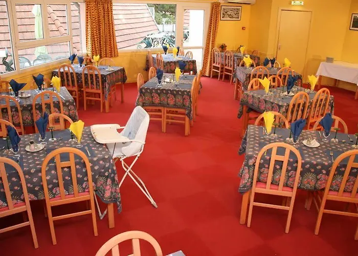 假日公园 Vvf Plaine D'alsace Strasbourg 3*
